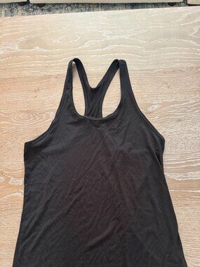 Womens Old Navy Active go dry black tank racer back top size large